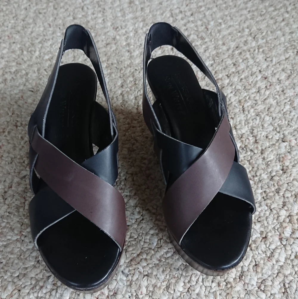 Ron White Rapisardi Onyx Leather Wedge Sandal size 6.5